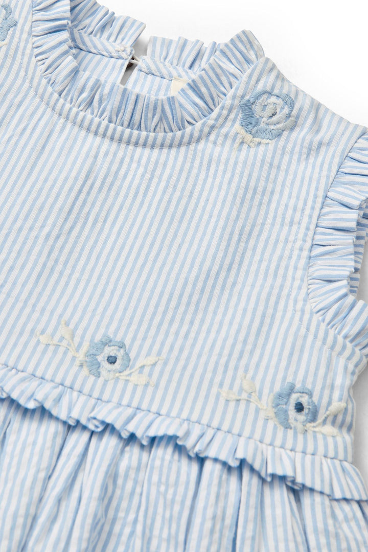 SEERSUCKER DRESS W. RUFFLES AND EMB. - SKY BLUE W CREAM STRIPE