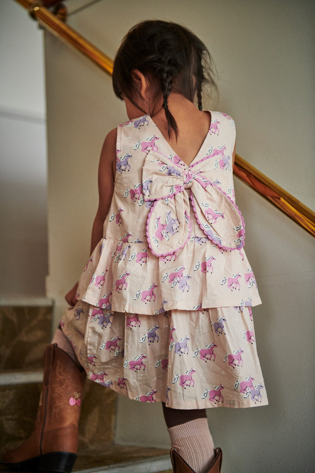 UNICORN DRESS W. RUFFLE & BOW - UNICORN COMB