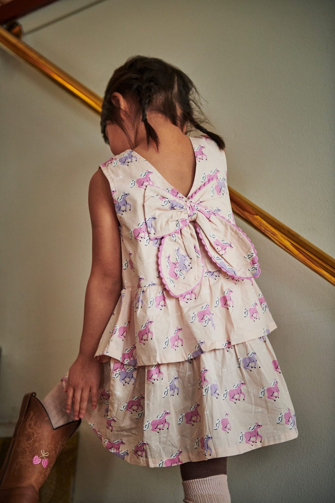 UNICORN DRESS W. RUFFLE & BOW - UNICORN COMB