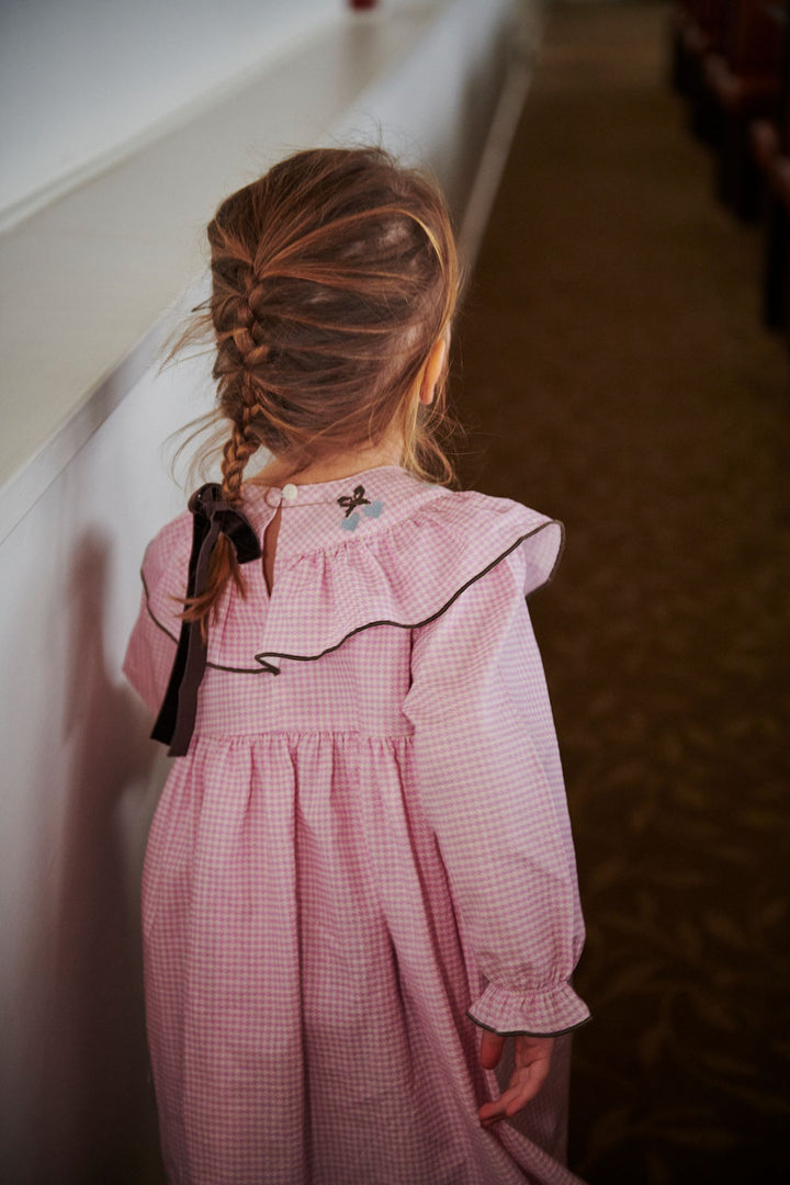 HOUNDSTOOTH FRILL DRESS W. EMBROIDERY - SYRINGA COMB