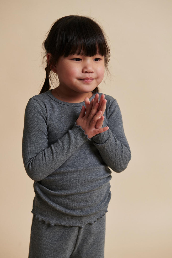 MODAL RIB LS TEE W. HEART HOLE PATTERN - GREY MEL