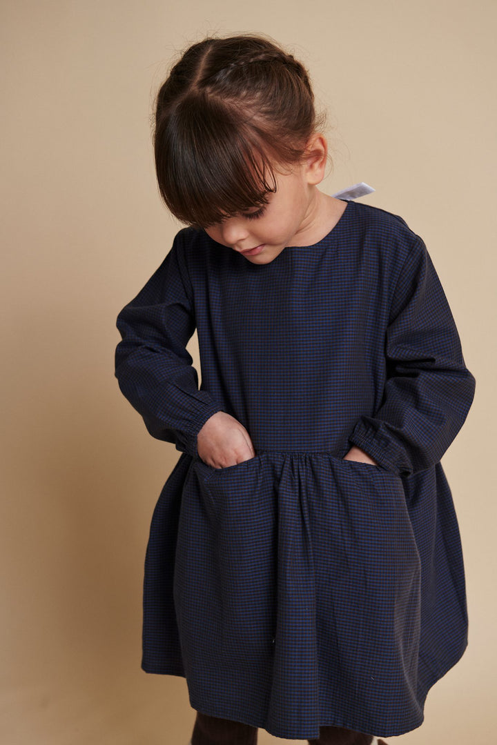 CHECKERED DRESS W. BACKSIDE BOW - BROWN BLUE CHECK COMB