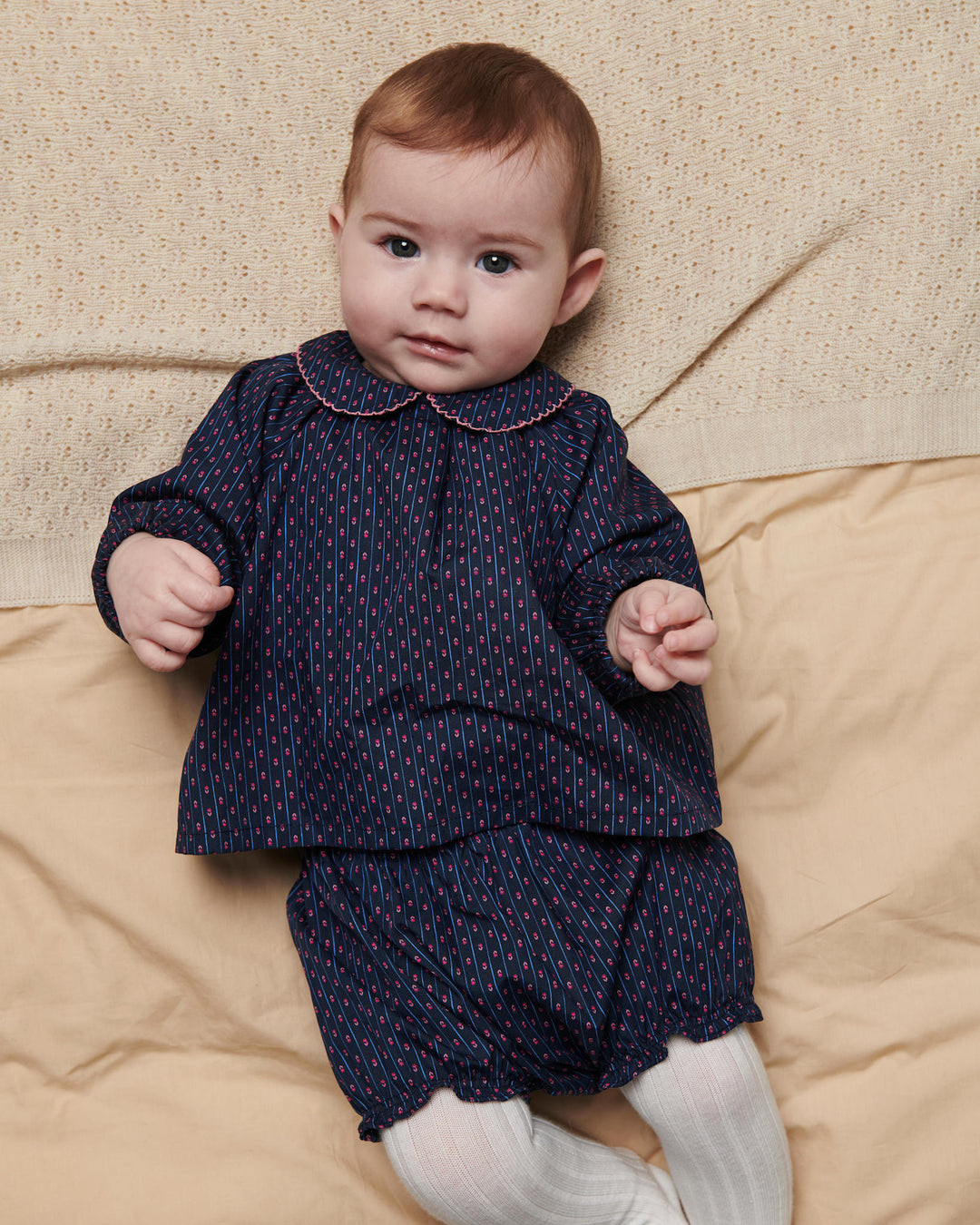 Printed Navy Flower Baby Set w. Blouse & Bloomers - Navy Flower Aop