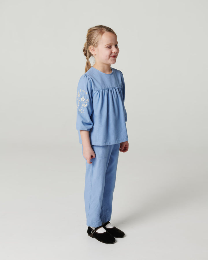 LS Blouse w. Flower Embroidery - Endless Blue