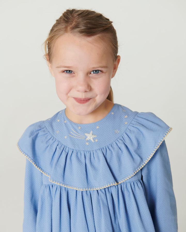 Dress w. Frill & Star Embroidery - Endless Blue