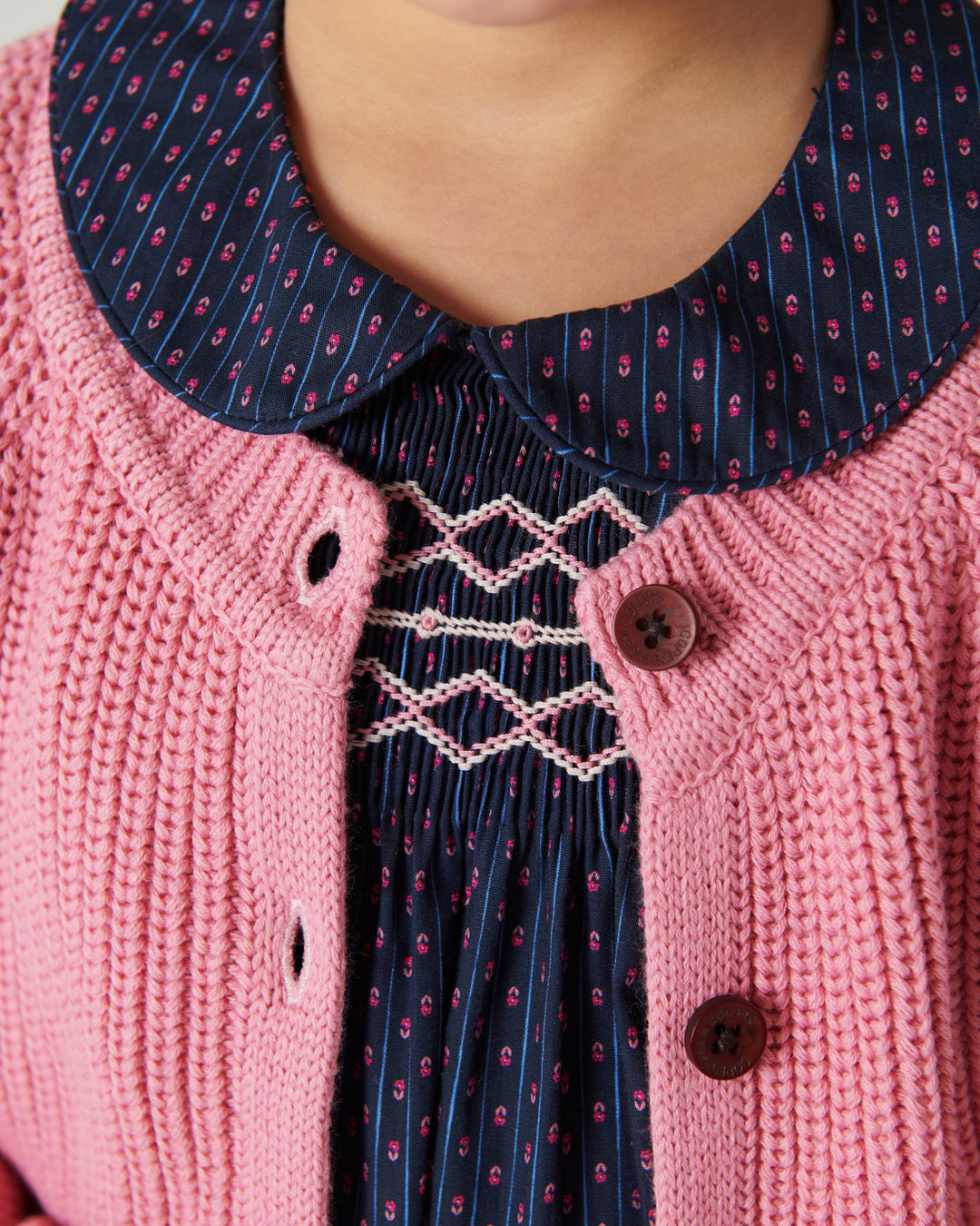 Printed Blouse w. Collar & Handmade Smock Emb. - Navy Flower Aop