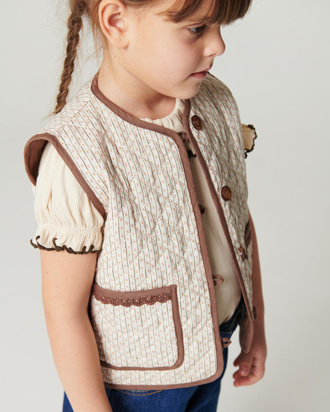 Aop Quilted Vest w. Lace - Sand Flower Print