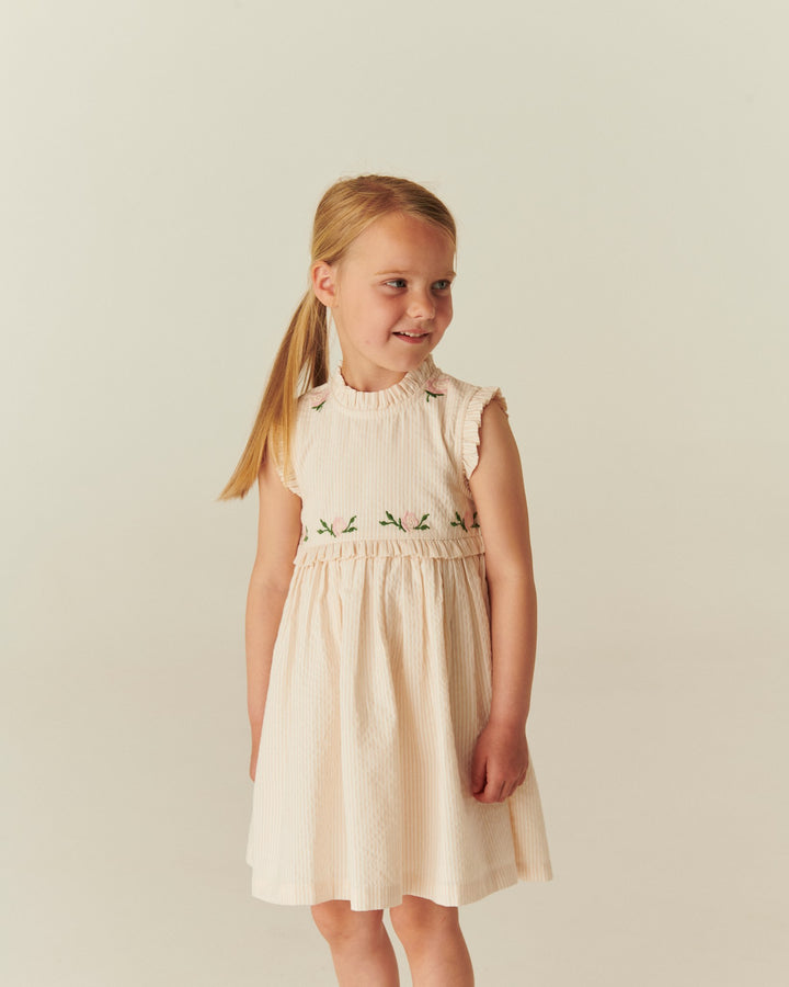 SEERSUCKER DRESS W. RUFFLES AND EMB. - DUSTY ROSE W CREAM STRIPE