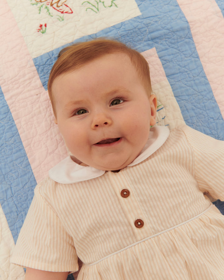 SEERSUCKER ROMPER W. COLLAR - DUSTY ROSE W CREAM STRIPE