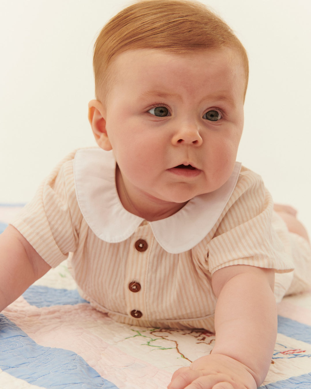 SEERSUCKER ROMPER W. COLLAR - DUSTY ROSE W CREAM STRIPE