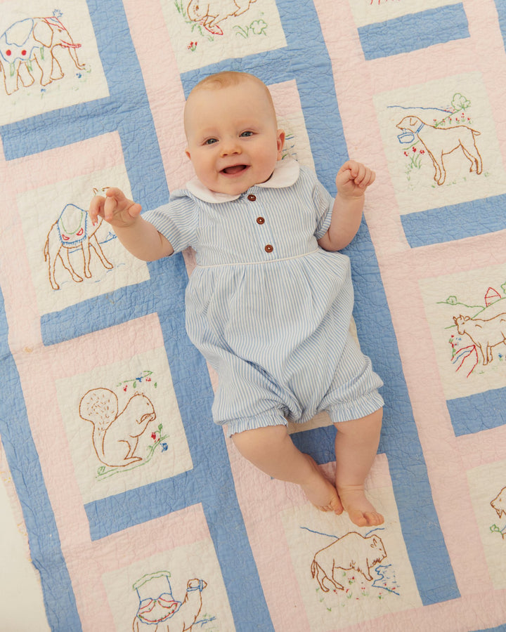 SEERSUCKER ROMPER W. COLLAR - SKY BLUE W CREAM STRIPE