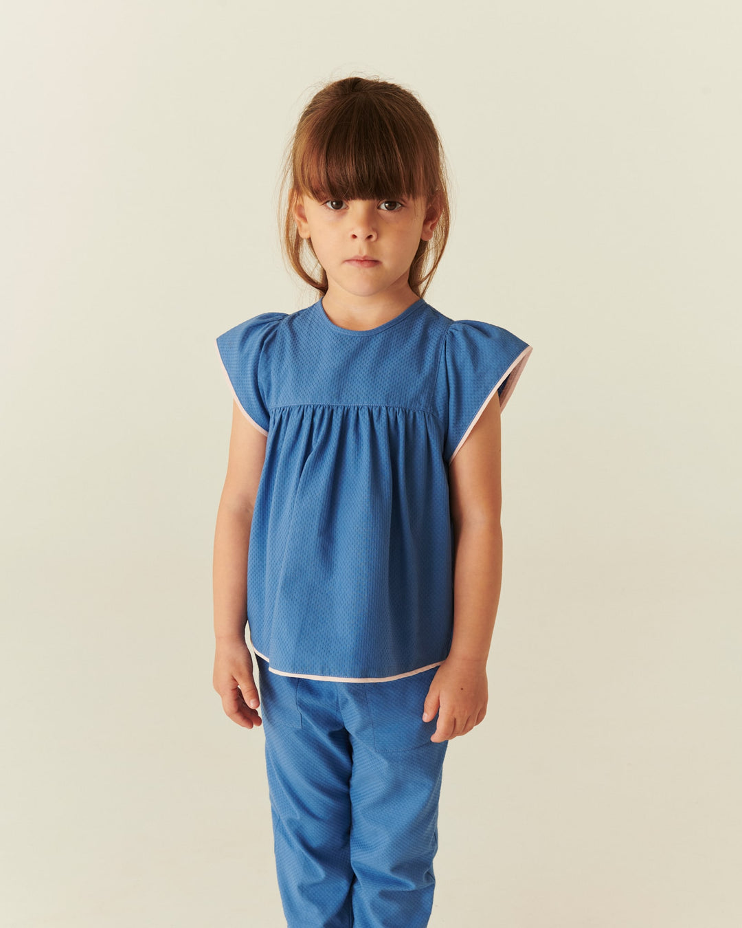 BLOUSE W. CONTRAST PIPING - OCEAN BLUE COMB.