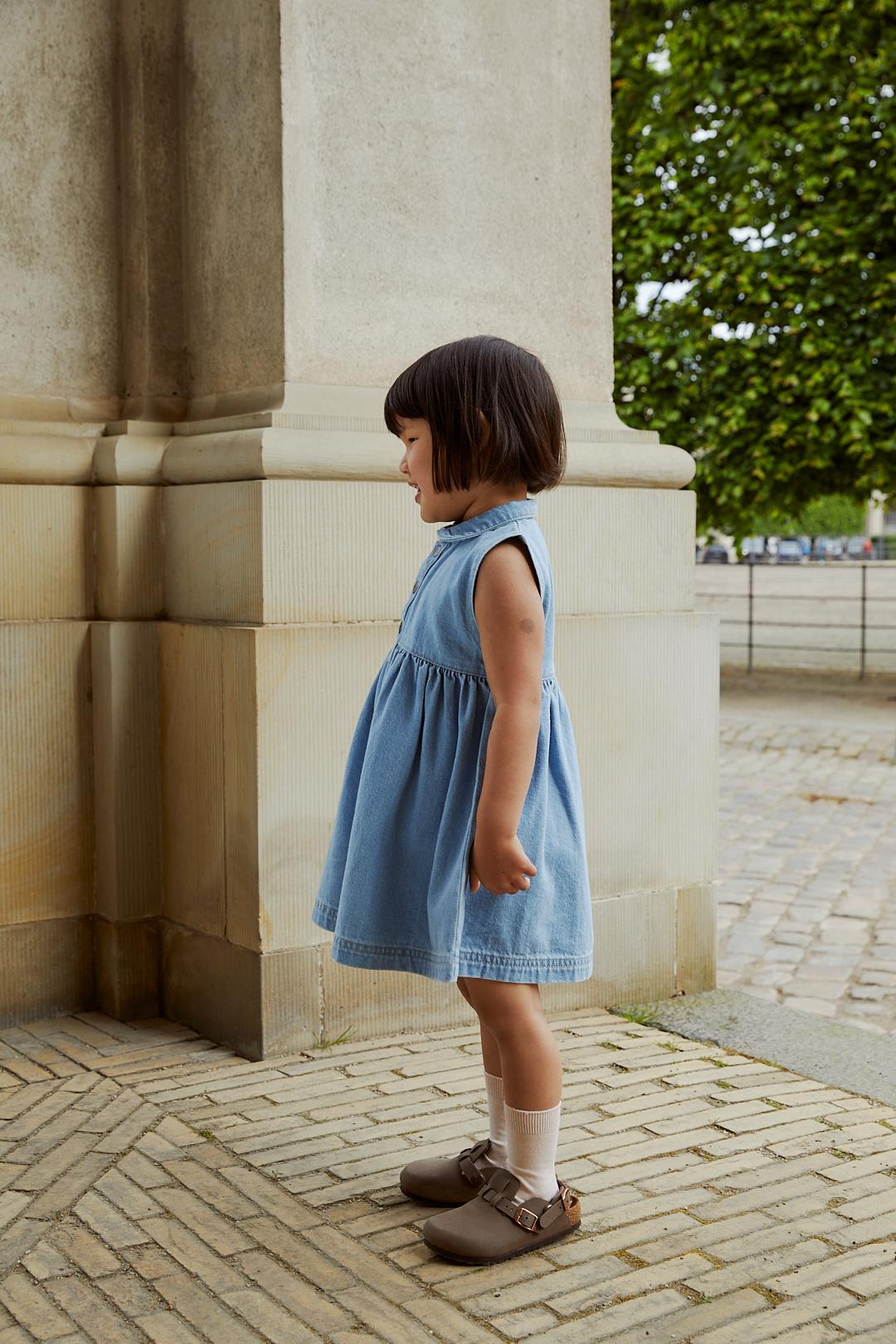 ORGANIC DENIM DRESS W COLLAR - SUPER LT BLUE INDIGO WASHED