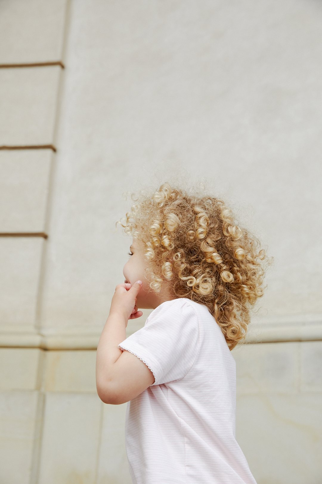 STRIPED T-SHIRT W. RUFFLE SLEEVES - BALLERINA/CREAM STRIPE