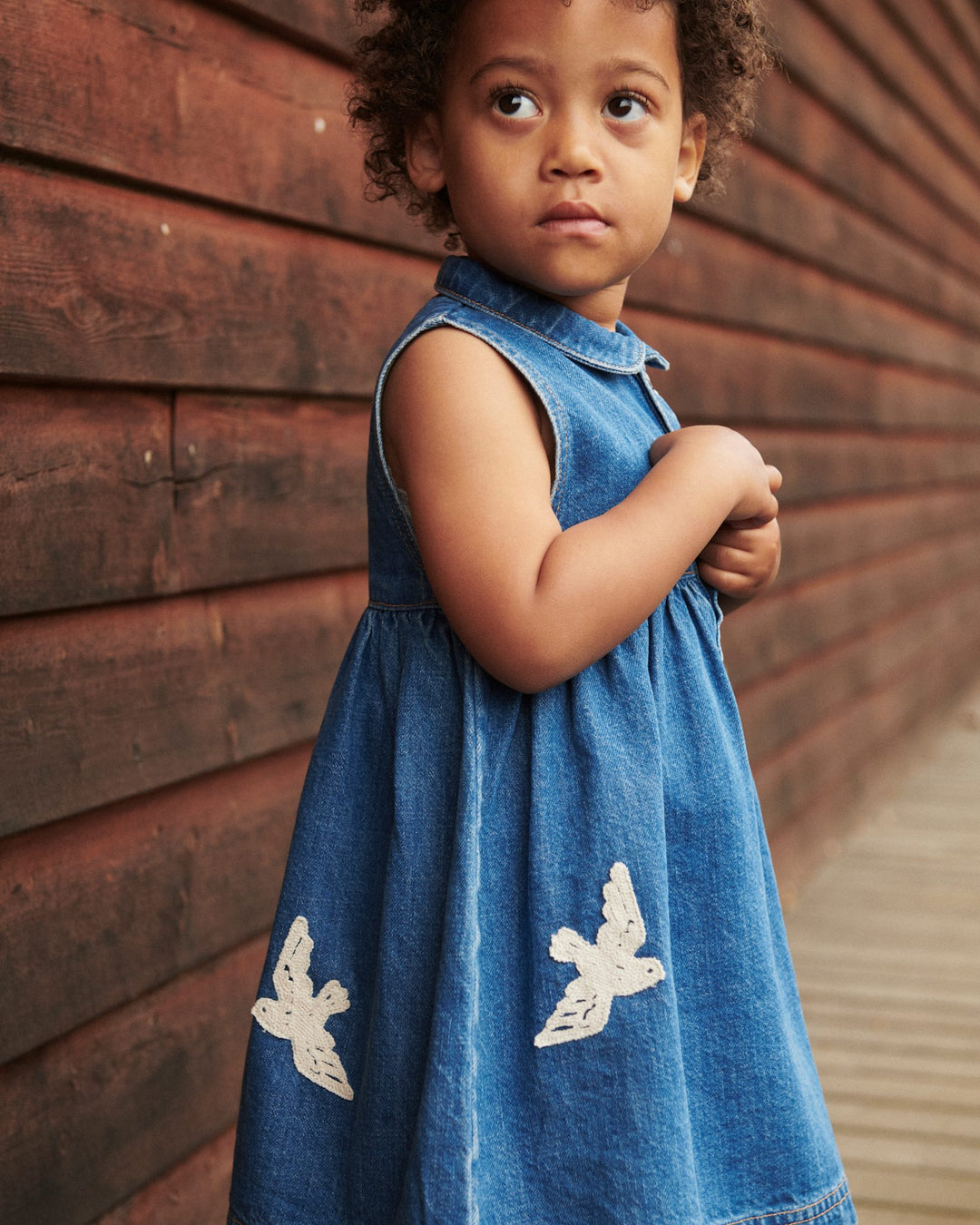 DENIM DRESS W. CROCHET DOVES - INDIGO BLUE WASHED