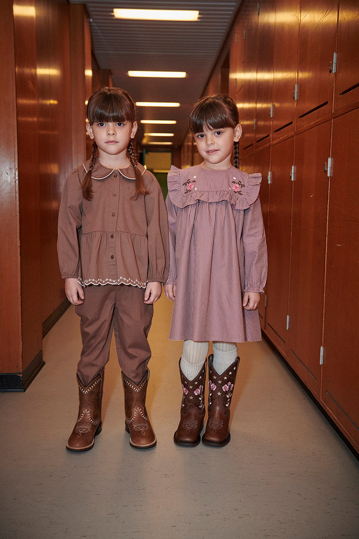 Twill Blouse w. Embroidery - Walnut