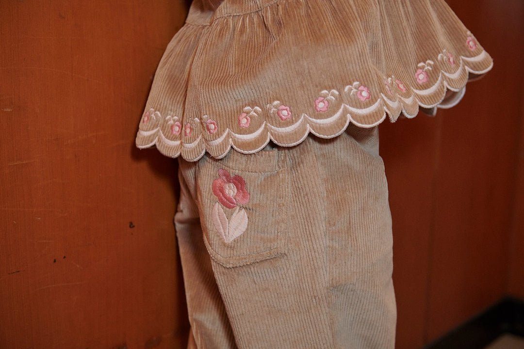 Corduroy Pant w. Wide Leg & Emb. on Backside Pocket - Beige
