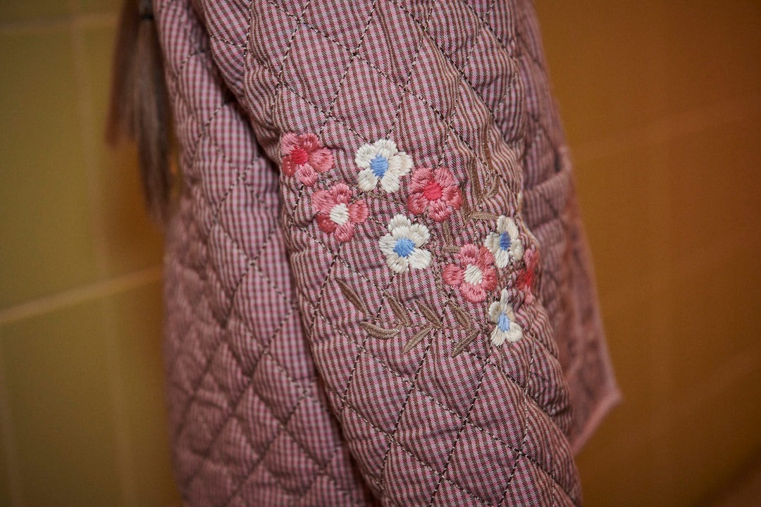Checkered Quilted Jacket w. Embroidery - Winter Rose Check Comb.
