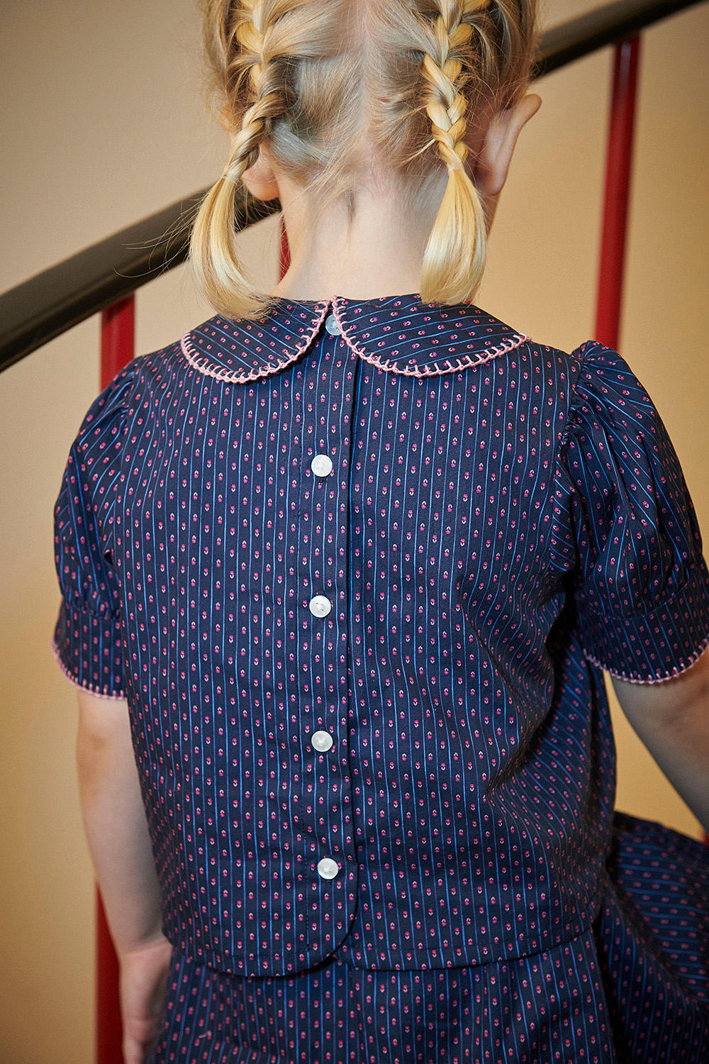 Printed Set w. Blouse & Skirt - Navy Flower Aop