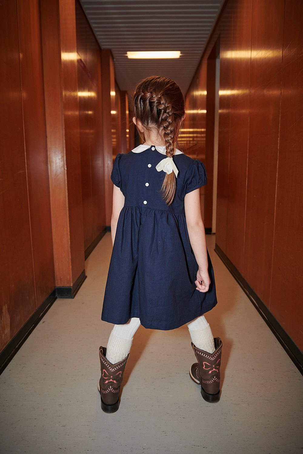 Dress w. Handmade Smock Embroidery - Navy Comb.