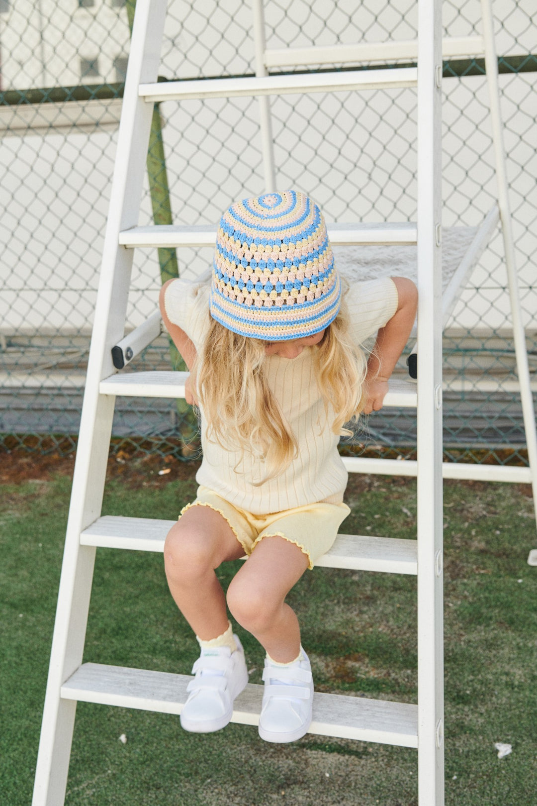 CROCHET HAT - SKY BLUE/PALE YELLOW/DUSTY ROSE COMB.