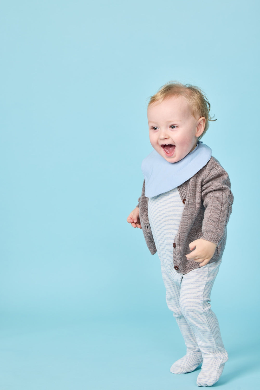 COTTON BIB W. COATING AT FRONT - DUSTY BLUE