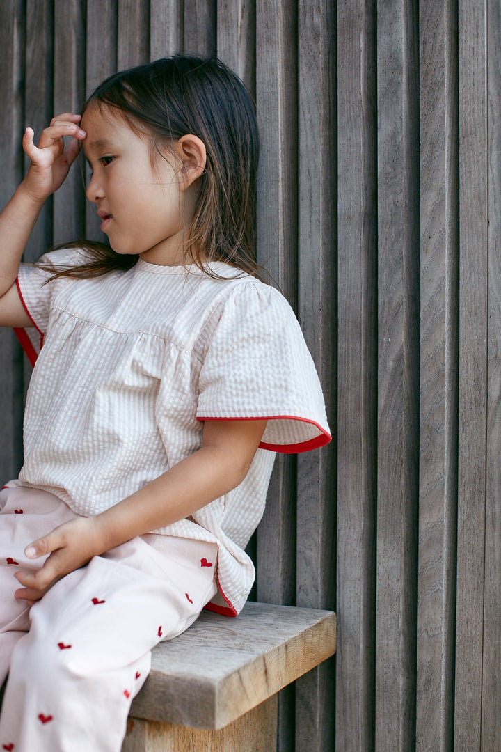 SEERSUCKER BLOUSE W. CONTRAST EDGE - DUSTY ROSE W CREAM STRIPE