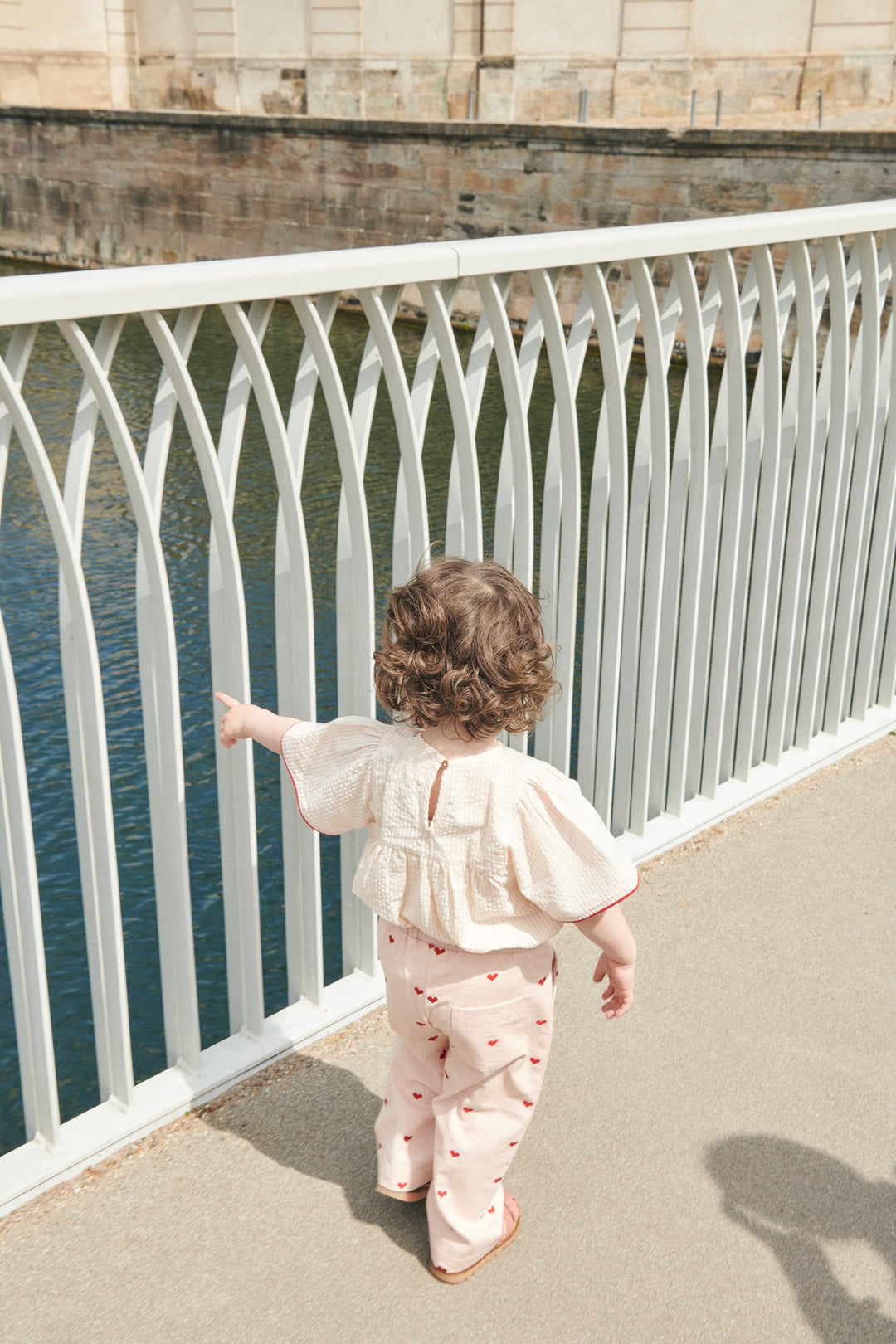 SEERSUCKER BLOUSE W. CONTRAST EDGE - DUSTY ROSE W CREAM STRIPE