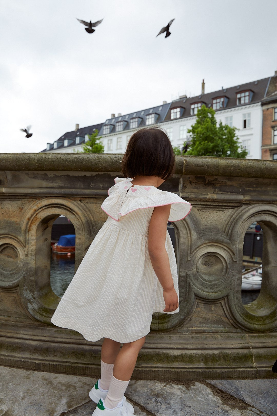 SEERSUCKER DRESS W. HEART - DUSTY ROSE W CREAM STRIPE W PINK