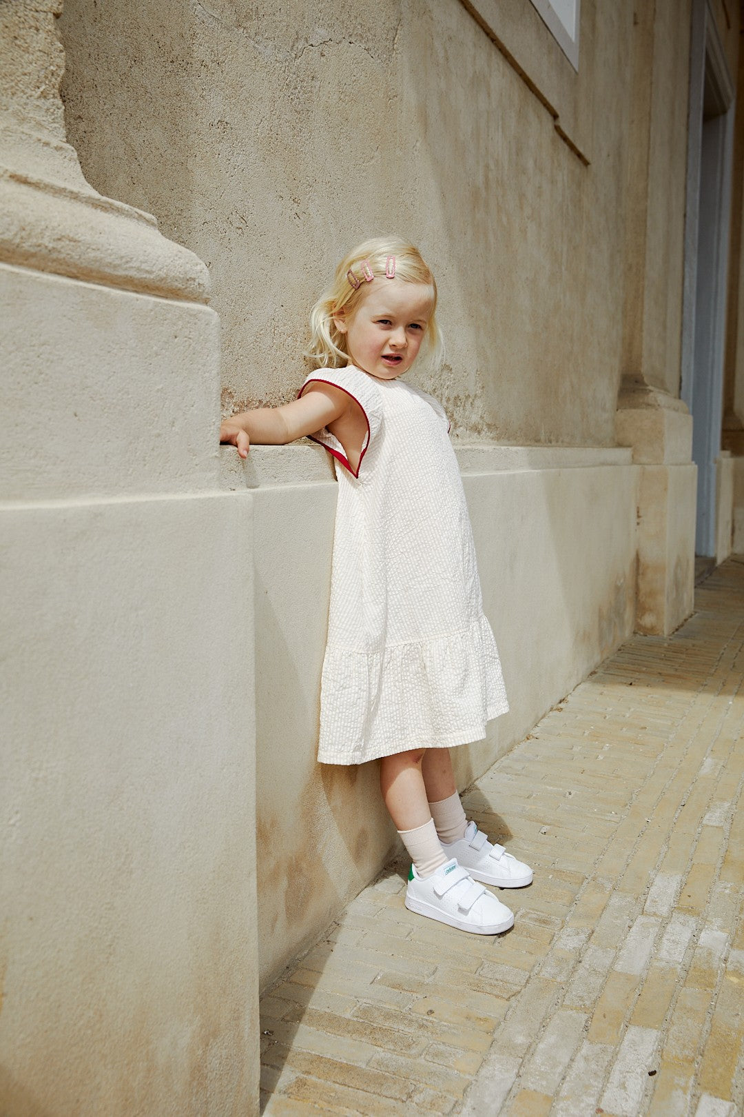 SEERSUCKER DRESS W. FRILL SLEEVES - DUSTY ROSE W CREAM STRIPE W BERRY